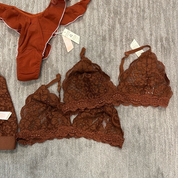 We Are HAH * Free People NWT Chi Bralette & Halter Bra Bundle & Panty Si… - Picture 6 of 12